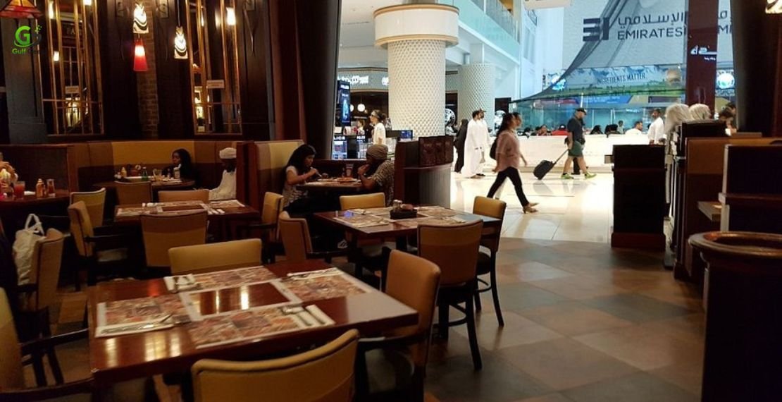 Nearby Restaurants and Cafes