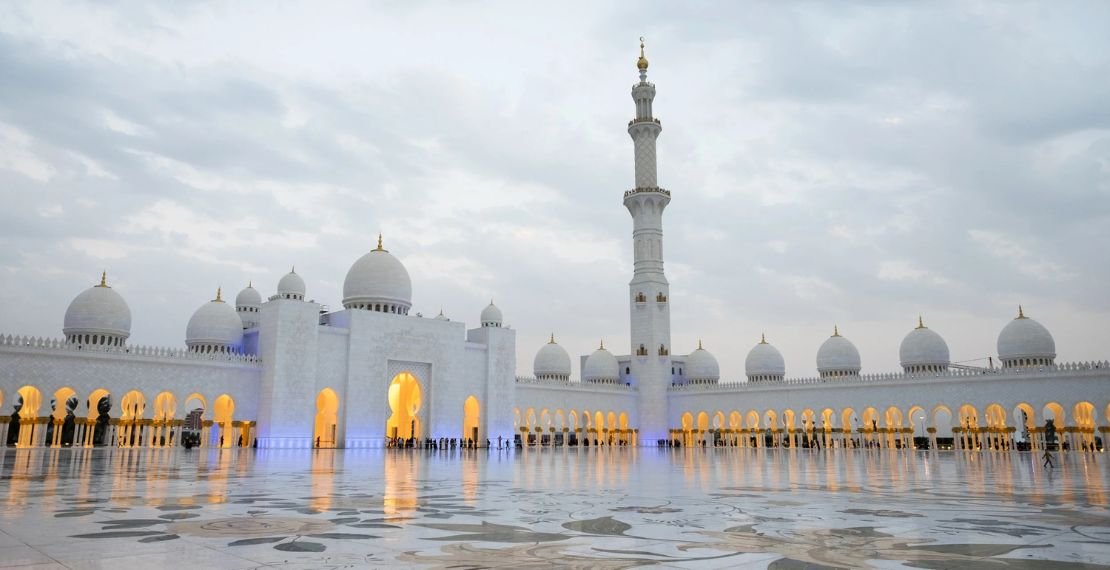 Places to Visit Near Al Wahda Mall Abu Dhabi